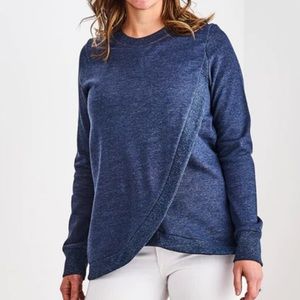 Latched Mama Petal front crew neck pullover